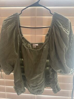 American Eagle Outfitters Olive Green Peasant Blouse with Puff Sleeves